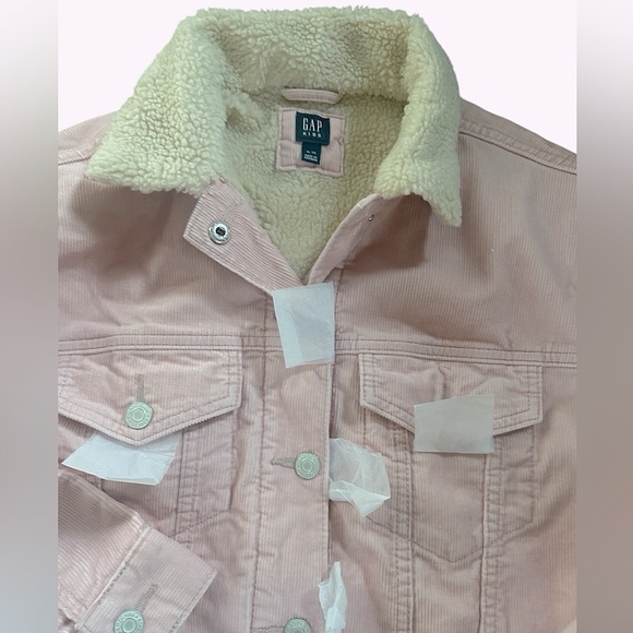 Gap NWTS Sherpa lined pink beige cord jacket
Girls XL, fit women’s XS - Picture 6 of 9